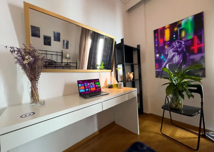 Spacious Artistic Flat With Private Parking Διαμέρισμα