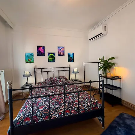 Spacious Artistic Flat With Private Parking Apartment Thessaloniki